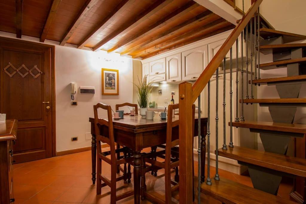 Апартаменти Demedici Apt W/ 2Br 1' Walk Uffizi & Ponte Vecchio Флоренція Екстер'єр фото