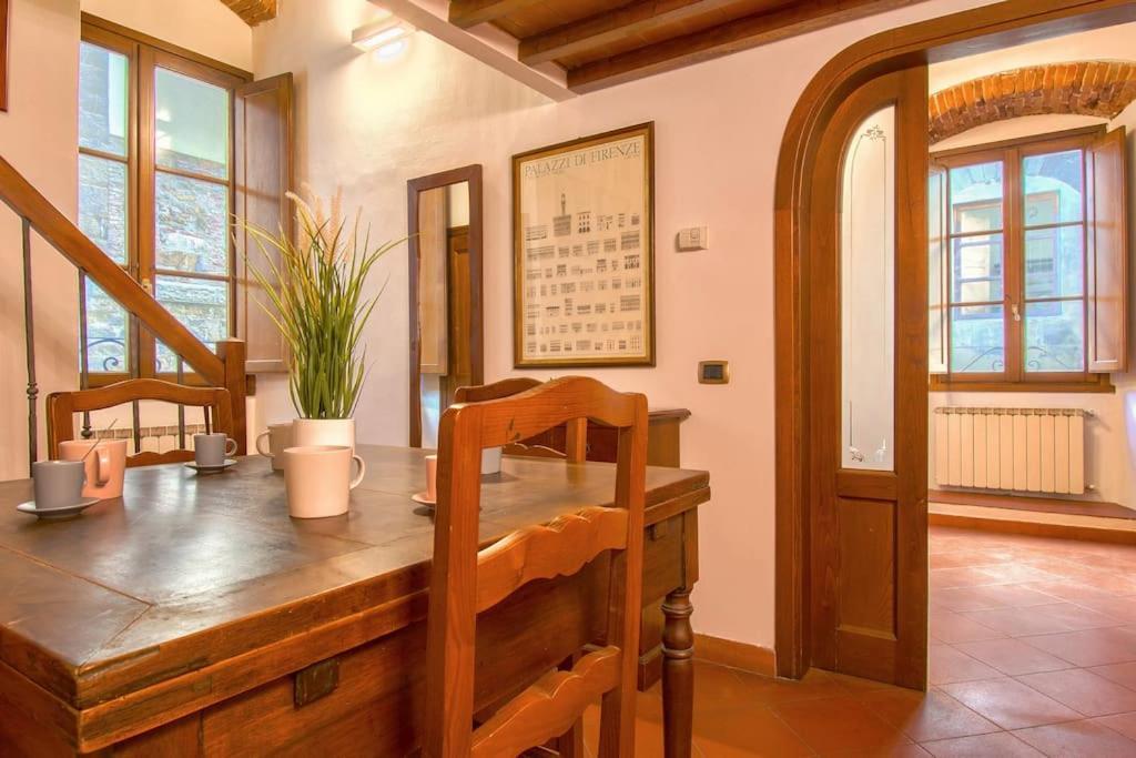 Апартаменти Demedici Apt W/ 2Br 1' Walk Uffizi & Ponte Vecchio Флоренція Екстер'єр фото